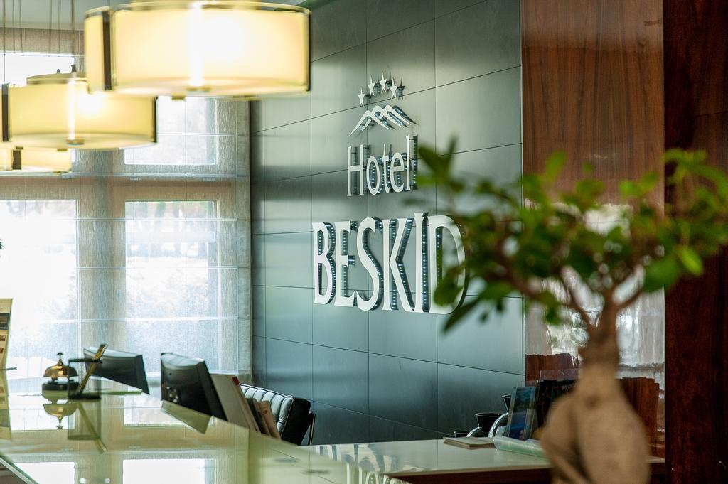 Hotel Beskid Nowy Sącz エクステリア 写真