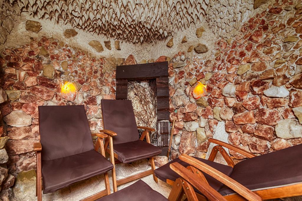 Hotel Beskid Nowy Sącz エクステリア 写真