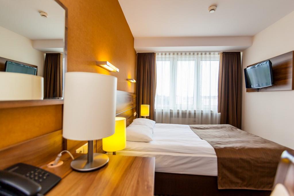 Hotel Beskid Nowy Sącz エクステリア 写真