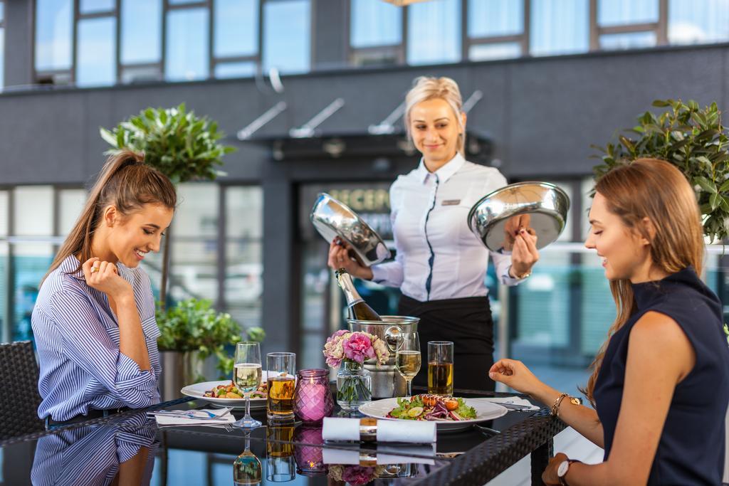 Hotel Beskid Nowy Sącz エクステリア 写真